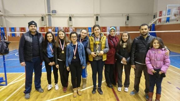 Kumru Mesleki ve Teknik Anadolu Lisesi Badminton Takımı İl Birincisi Oldu