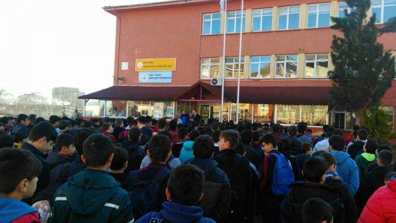 Kumru Anadolu İmam Hatip Lisesi Öğrencileri ile Birlikte İstiklal Marşı