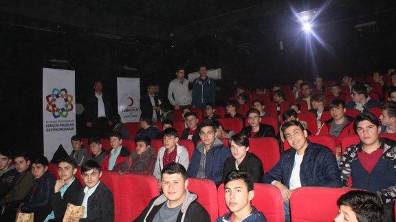 Kumru Gençlik Kültür Ssanat Akademisi Projesi Kapsamında 100 Öğrencimiz ile ´SİNEMA VE YEMEK´ Etkinliği Gerçekleştirildi.