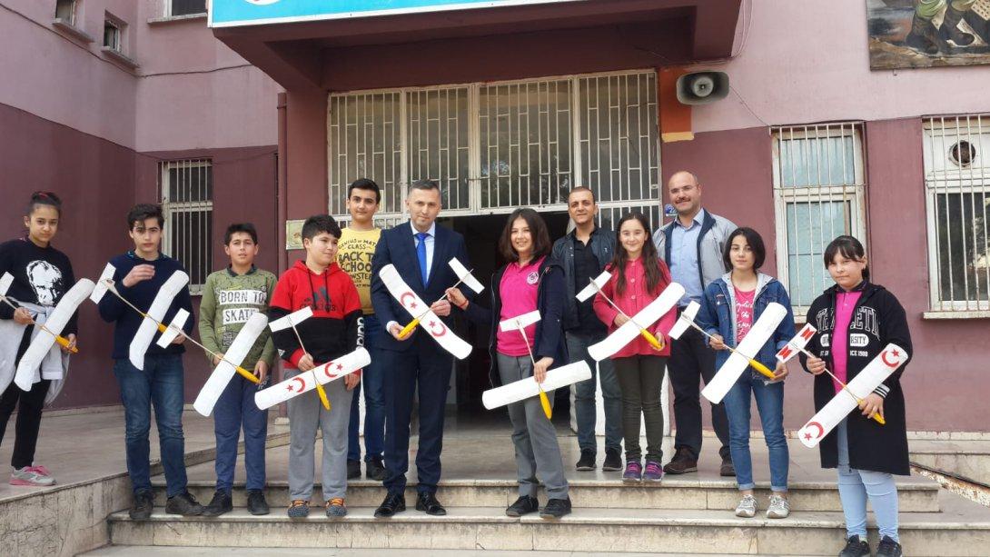 İlçe Milli Eğitim Müdürü Suat EVİN Atatürk Ortaokulunu Ziyaret Etti