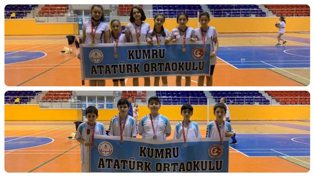 Atatürk Ortaokulumuz Okul Sporları Küçükler Badminton İl Müsabakalarında Kızlarda il 1. si, erkeklerde il 2. si oldu.
