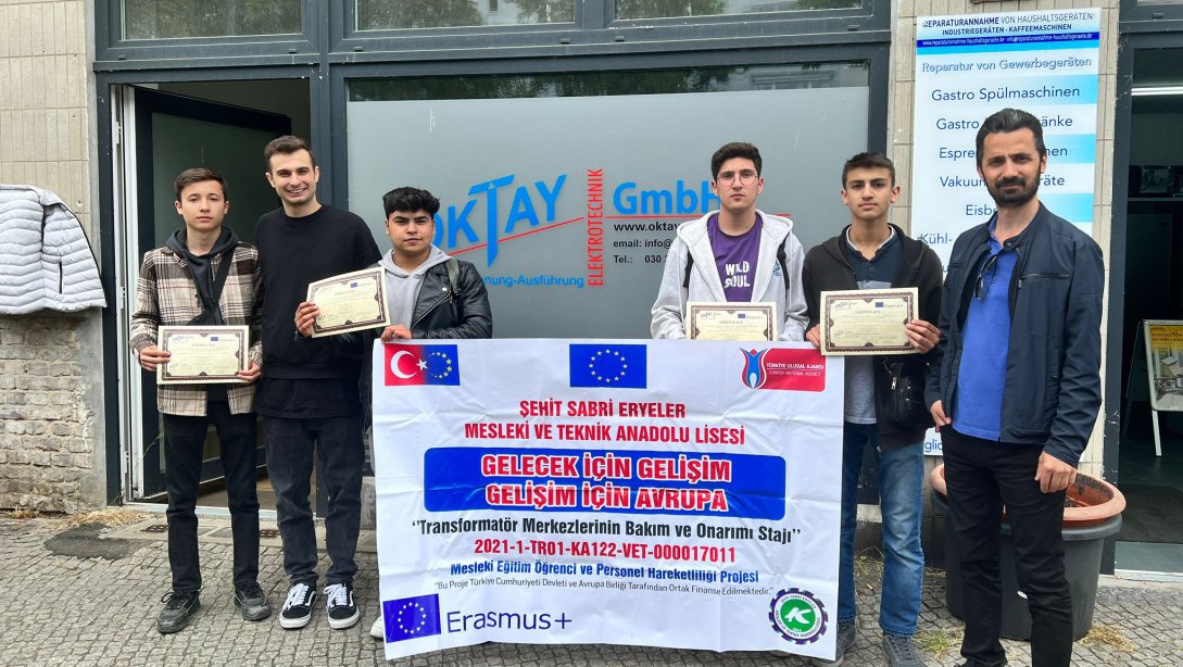 Erasmus KA121 Projesiyle Almanya'ya Giden Şehit Sabri Eryeler Mesleki ve Teknik Anadolu Lisesi Öğrencilerimiz Yurda Döndü
