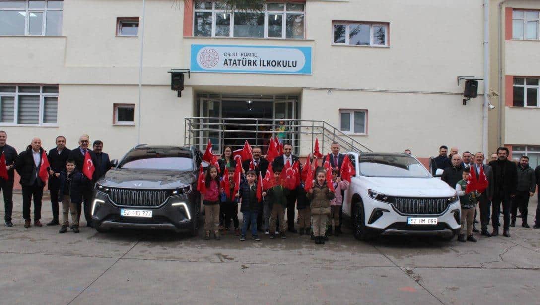 Tutum, Yatırım ve Türk Malları Haftasında Öğrencilerimiz Yerli Otomobilimiz TOGG ile Tanıştı.
