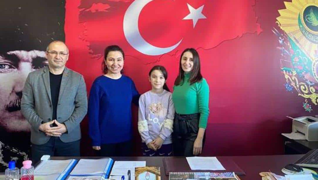 Erikçeli Şehit Ali Uysal Ortaokulu Öğrencimiz, Türkiye'nin En Büyük İngilizce Öğretmenleri Platformu Tarafından Oluşturulan 